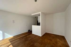 Attraktives Apartment mit Pantryküche in zentraler Lage von Düsseldorf – 40217 Unterbilk, Düsseldorf – Vorschaubild 4