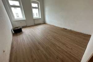 2. OG / Laminat /  Wanne+Dusche+Fenster /  zwei Balkon u.v.m. – Jahnstraße 57, 9126 Lutherviertel, Chemnitz – Vorschaubild 2
