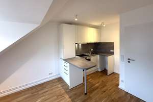 Neu ausgebautes Dachgeschoß, ideale Singlewohnung zur Miete in Hamburg Eimsbüttel - Wentzel Dr. – Steenwisch 91, 22527 Stellingen, Hamburg – Vorschaubild 4