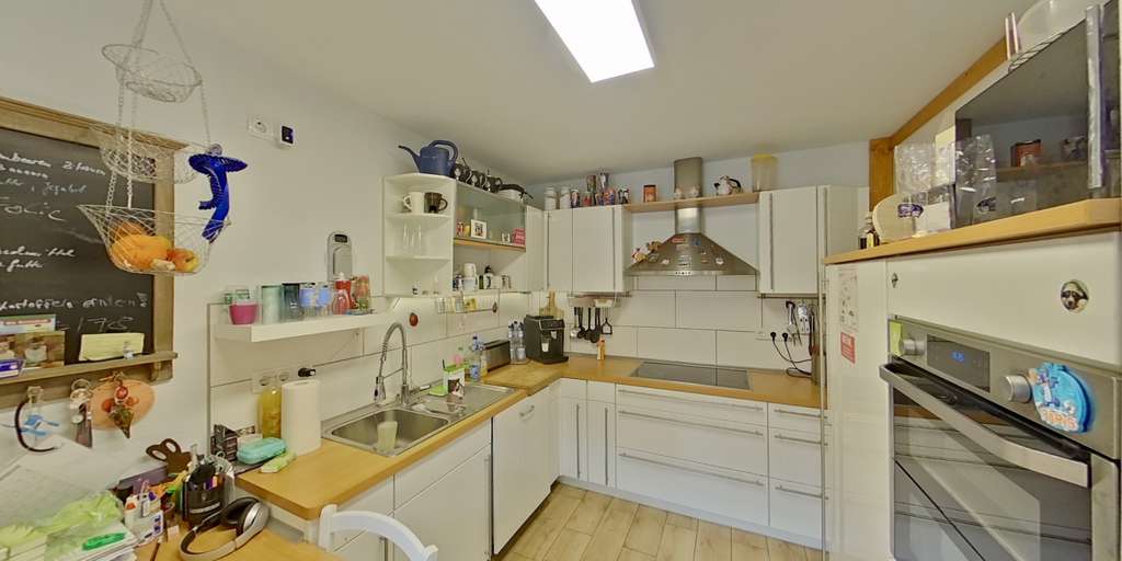 Immobilie in Borkheide - Gepflegtes Einfamilienhaus mit Nebengelass und Garage am Wald in Borkheide - Bild 2