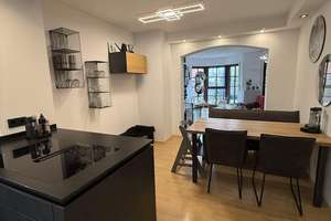 Exklusiv modernisierte Doppelhaushälfte in Bestlage Nürnberg-Fischbach – Die vollständige Adresse der Immobilie erhältst du vom Anbieter., 90475 Fischbach, Nürnberg – Vorschaubild 2