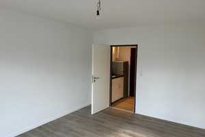 hell, zentral+uninah, topsaniertes Appartement mit Balkon und Einbauküche in Braunschweig – Nordstraße 26, 38106 Braunschweig – Vorschaubild 4