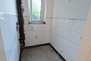 Gemütliche 2-Zimmer-Wohnung mit Dielenboden, modernem Bad und Einbauküche! – Essener Str. 2, 40476 Derendorf, Düsseldorf – Vorschaubild 6
