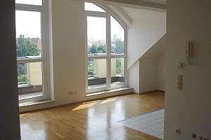 Großzügige 2-Raum-Wohnung mit Dachterrasse und Tiefgarage in ruhiger Lage – Die vollständige Adresse der Immobilie erhältst du vom Anbieter., 4179 Leutzsch, Leipzig – Vorschaubild 2