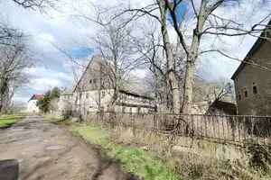 Historisches Fachwerkhaus auf weitläufigem Areal in Mühlberg/Elbe  *PROVISIONSFREI* – Elbe-Elster (Kreis) – Vorschaubild 2