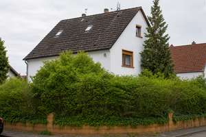 Seltene Gelegenheit in Neuhermsheim | 557 m² Eckgrundstück mit Entwicklungspotenzial