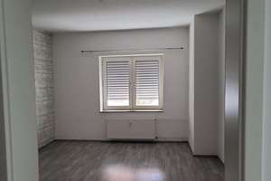 3 Zimmer im Erdgeschoss ; Drake Str. 5