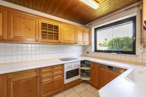 Split-Level-Architektur trifft Wohnkomfort – 
gepflegtes RMH mit Garage – Die vollständige Adresse der Immobilie erhältst du vom Anbieter., 89075 Eselsberg, Ulm – Vorschaubild 10