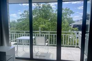 Helle 2 Zimmerwohnung mit Stadtblick-Balkon, Hallenbad, TG    Provisionsfrei – Bierstadter Straße 29 c, 65189 Südost, Wiesbaden – Vorschaubild 2