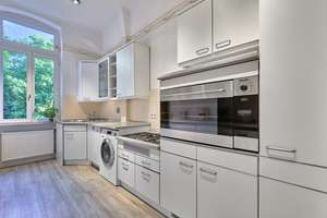 TRÄUME WERDEN WAHR! Luxuriöse 4-Zimmer-Altbauwohnung mit Balkon & EBK in Wiesbaden-Mitte – Die vollständige Adresse der Immobilie erhältst du vom Anbieter., 65185 Mitte, Wiesbaden – Vorschaubild 14