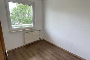 *** 3-Zimmerwohnung mit Balkon *** – Hans-Grade-Str. 86, 39130 Neu Olvenstedt, Magdeburg – Vorschaubild 4