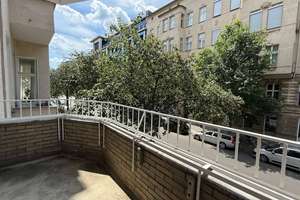 Nollendorfkiez: 70 m² - three full-sized rooms, west-facing balcony, available immediately – Die vollständige Adresse der Immobilie erhältst du vom Anbieter., 10777 Schöneberg, Berlin – Vorschaubild 1
