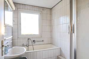 Lichtdurchflutete, optimal geschnittene 3,5-Zimmer-Wohnung mit großem Balkon. – Die vollständige Adresse der Immobilie erhältst du vom Anbieter., 70565 Rohr, Stuttgart – Vorschaubild 11