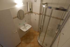Geräumige 2-Zimmer-Wohnung mit Garten in Bestlage von Bonn-Poppelsdorf – Die vollständige Adresse der Immobilie erhältst du vom Anbieter., 53115 Poppelsdorf, Bonn – Vorschaubild 5