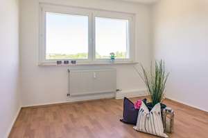 Möblierte 3-Raum-Wohnung mit Wanne – Paul-Bertz-Str. 76, 9120 Helbersdorf, Chemnitz – Vorschaubild 4