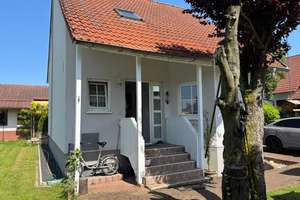 Moderne Doppelhaushälfte mit Wohlfühlcharakter – Die vollständige Adresse der Immobilie erhältst du vom Anbieter., 63674 Altenstadt – Vorschaubild 2