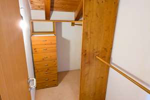 Loftige, helle 2-Zimmer-Dachgeschosswohnung mit besonderem Charme – Die vollständige Adresse der Immobilie erhältst du vom Anbieter., 85659 Forstern – Vorschaubild 4