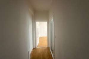 Bezugsfreie 1-Zimmer-Wohnung nahe U-Bahn in Berlin-Reinickendorf – nur 130.000 €! – Hechelstraße 2, 13403 Reinickendorf (Ortsteil), Berlin – Vorschaubild 5
