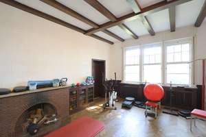 Freistehende Villa als Zweifamilienhaus mit Doppelgarage und separatem Gartengebäude in Ohligs. – Die vollständige Adresse der Immobilie erhältst du vom Anbieter., 42697 Wald, Solingen – Vorschaubild 4