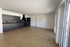 Mit Chick und Charme: 3 Zimmer mit Balkon, Neubau-Ausstattung, Einbauküche, Tageslichtbad, Aufzug – Biklenstraße 10, 70327 Untertürkheim (Ortsteil), Stuttgart – Vorschaubild 11