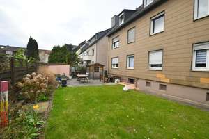 Renovierte Dachgeschosswohnung sucht netten Mieter!