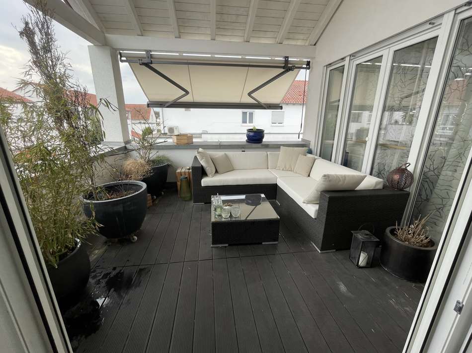überdachte Terrasse