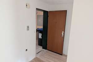 Gelegenheit Großzügige 1 Zimmer Küche Bad Wohnung im Herzen von Paderborn mit Terasse und Garten – Am Turnplatz 3, 33098 Kernstadt, Paderborn – Vorschaubild 2