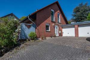 Hübsches Einfamilienhaus in nachhaltiger Bauweise in Bielefeld-Brackwede (Erbbaurecht) – Heuberger Straße 63, 33647 Brackwede, Bielefeld – Vorschaubild 2