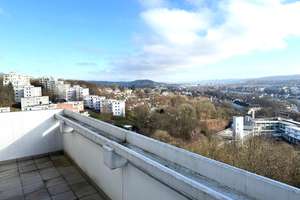 Wohn(t)raum mit einzigartiger Aussicht – Großzügige und hervorragend geschnittene 2-Zimmerwohnung