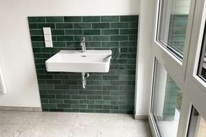 Direkt einziehen und Wohlfühlen! 4 Zimmer mit 2 Loggien, Einbauküche, Tageslichtbad, Gäste-WC – Hildesheimer Straße 442, 30519 Wülfel, Hannover – Vorschaubild 10