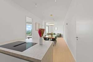 Luxuriöse 3-Zimmer-Wohnung mit Loggia im FOUR – 60315 Innenstadt, Frankfurt am Main – Vorschaubild 3