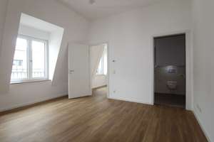 ** Helle 4 Zimmer im Dachgeschoss * offene Küche mit EBK * 2 Bäder * Loggia ** – Beckerstraße 3, 4179 Neulindenau, Leipzig – Vorschaubild 13