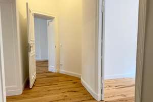 Erstbezug nach Sanierung | barrierefreie Altbauwohnung mit Terrasse in Bestlage | provisionsfrei – Rönnestraße 4, 14057 Charlottenburg, Berlin – Vorschaubild 11