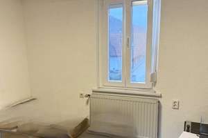 Einfamilienhaus mit Garten und Garage in Albstadt-Lautlingen
 – Die vollständige Adresse der Immobilie erhältst du vom Anbieter., 72459 Albstadt – Vorschaubild 3