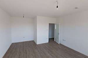 Große 3-Zimmer-Wohnung mit BALKON und viel Lichteinfall – Lahrkampstraße 2, 33104 Schloß Neuhaus, Paderborn – Vorschaubild 3