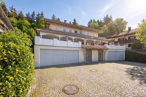 Stilvolle Doppelhaushälfte in ländlicher Idylle – Die vollständige Adresse der Immobilie erhältst du vom Anbieter., 83620 Feldkirchen-Westerham – Vorschaubild 1
