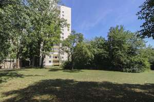 Helle 3 Zimmer Wohnung mit Loggia am Lerchenauer See! – Die vollständige Adresse der Immobilie erhältst du vom Anbieter., 80935 Lerchenau-West, München – Vorschaubild 14