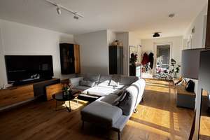 Zentrale 4 Zimmer Wohnung mit Blick auf Weltkulturerbe  – Johanniswall 5, 20095 Hamburg-Altstadt, Hamburg – Vorschaubild 1
