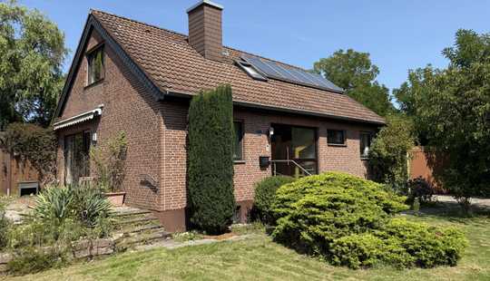 Bild von Lehrte - West: Grandioses Einfamilienhaus mit viel Platz, herrlichem Garten & Garage in bester Lage!