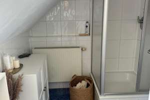 Schöne 3-Zimmer-DG-Wohnung mit Balkon inkl Garage, Einzug 1.11.2026 (nach Absprache früher) – Die vollständige Adresse der Immobilie erhältst du vom Anbieter., 86690 Mertingen – Vorschaubild 7