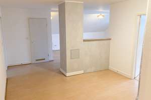 4Z Dachgeschosswohnung mit Stellplatz, Pelletofen und Einbauküche im Stadtzentrum – Friedrichstr. 39, 58507 Lüdenscheid – Vorschaubild 12
