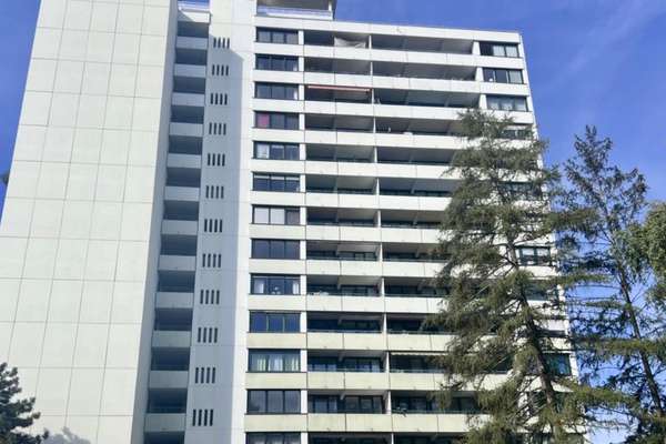 Kapitalanlage oder Zuhause mit 2 Zimmern und Balkon in Eschborn
