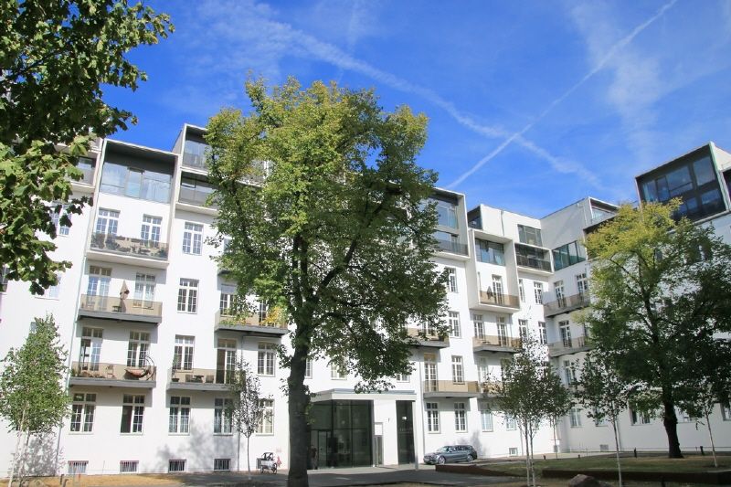 gr&uuml;ner Innenhof