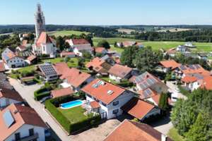 Ein Haus wie ein Versprechen – Einfamilienhaus im Landhausstil mit Fernsicht und Raum zum Durchatmen – Die vollständige Adresse der Immobilie erhältst du vom Anbieter., 84494 Niederbergkirchen – Vorschaubild 3