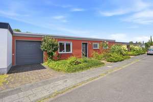 Gut aufgeteilter Bungalow in Köln-Stammheim – Wohnen in unmittelbarer Rheinlage – Die vollständige Adresse der Immobilie erhältst du vom Anbieter., 51061 Stammheim, Köln – Vorschaubild 24