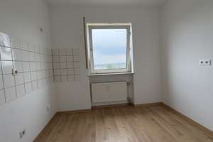 (Anfragen nur per eMail) -Ruhige und gepflegte Drei-Zimmer-Küche-Bad Wohnung  in Darmstadt-Wixhausen – In den Wingerten 1, 64291 Wixhausen, Darmstadt – Vorschaubild 6
