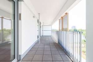 Mainblick inklusive – 2 Zimmer mit Balkon im Sky and Water