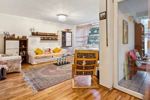 Vermietete 4-Zimmer-Wohnung mit Wintergarten mitten in Kaiserswerth! Fußläufig zum Ortskern! – Die vollständige Adresse der Immobilie erhältst du vom Anbieter., 40489 Kaiserswerth, Düsseldorf – Vorschaubild 3