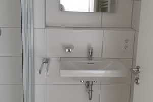 * NUR FÜR STUDENT*INNEN * Möbiliertes Apartment frei ab 08.2025 * – Gabelsbergerstr. 56, 86199 Augsburg – Vorschaubild 3