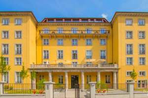Charlottenburger Hausikone trifft Neubaukomfort: 108 m² mit Südwest-Terrasse und Balkon – Otto-Suhr-Allee 18-20, 10585 Charlottenburg, Berlin – Vorschaubild 2